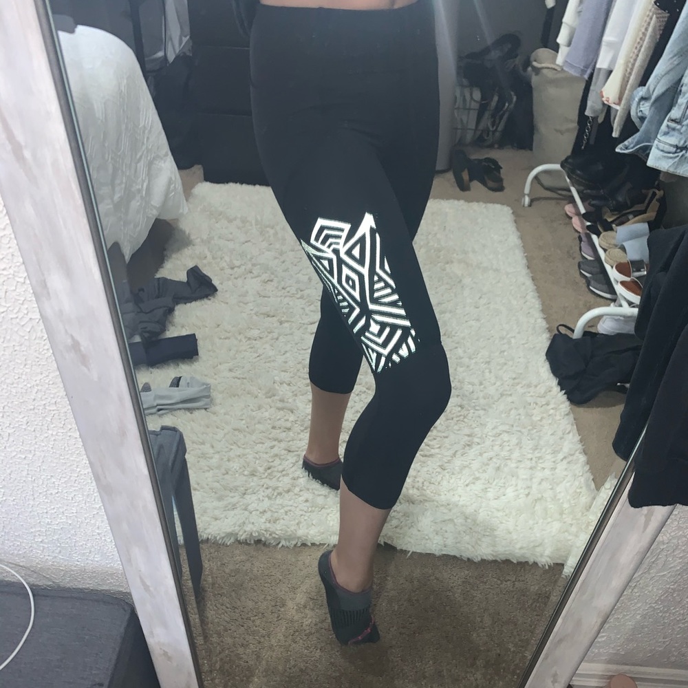 Reflective lululemon cropped pants
